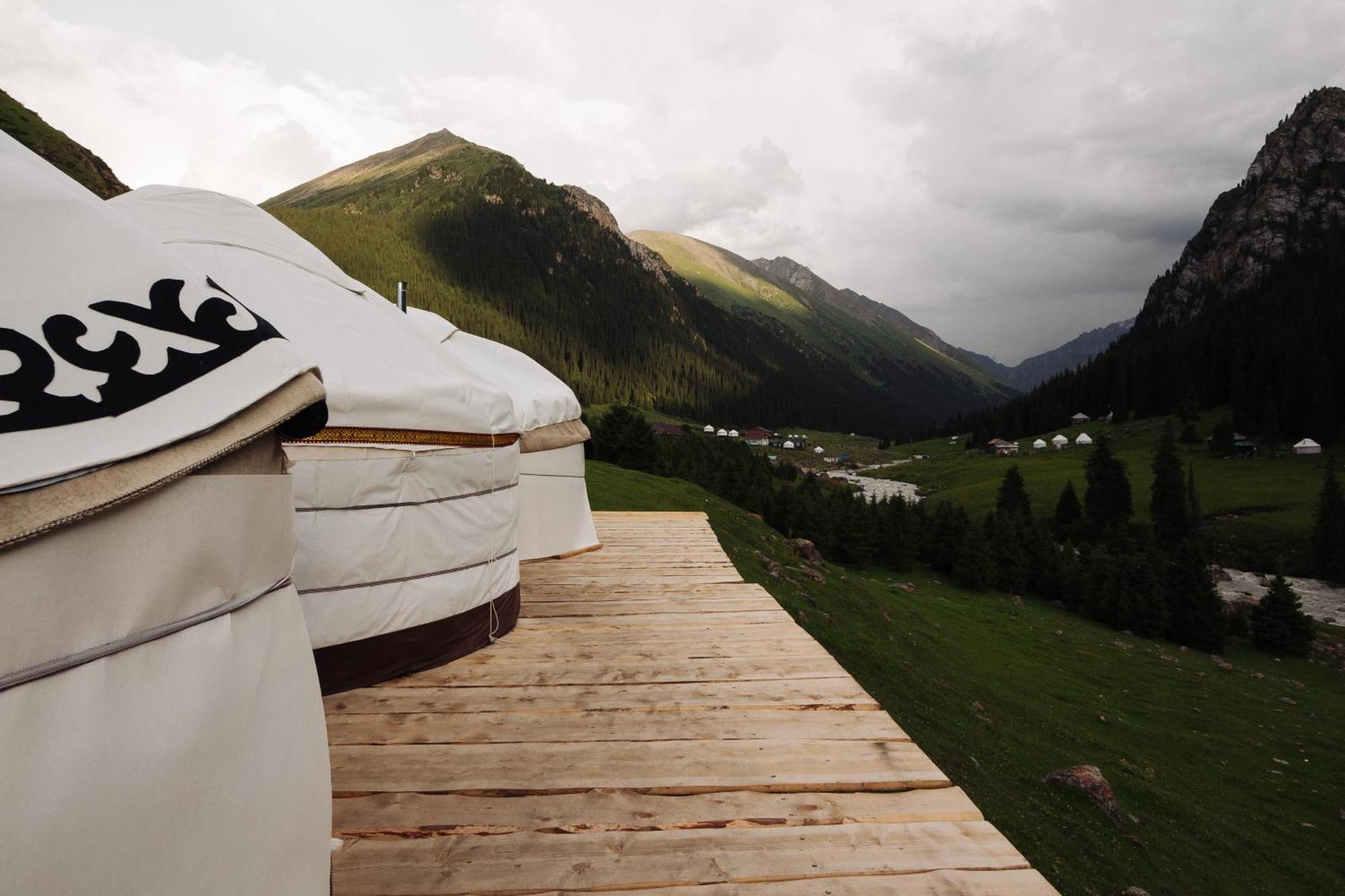 Eco Yurt Camp Arashan Hotel Teploklyuchenka Exterior photo