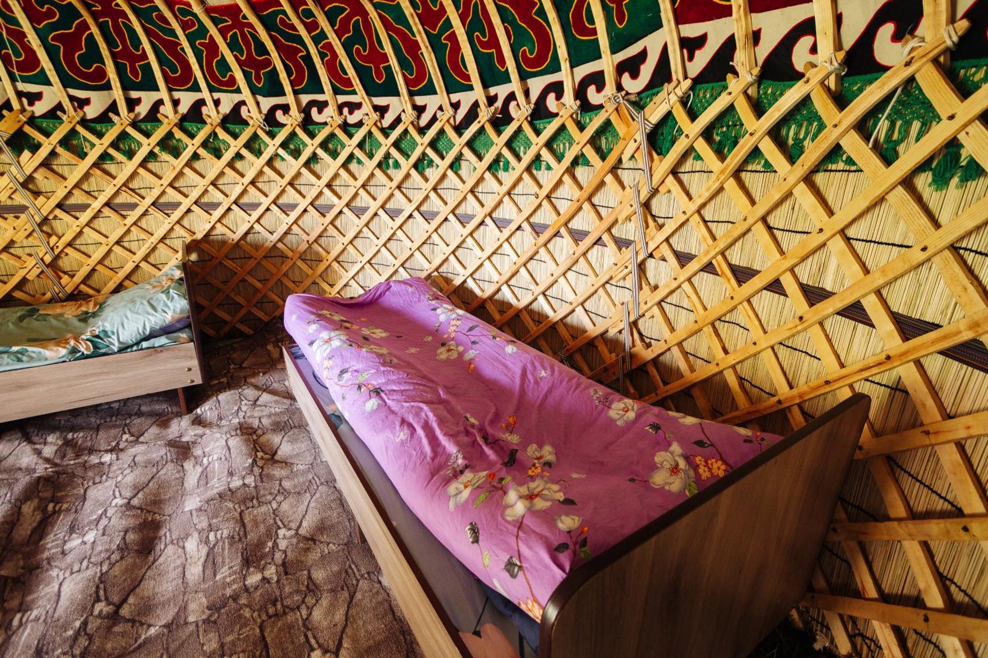Eco Yurt Camp Arashan Hotel Teploklyuchenka Exterior photo